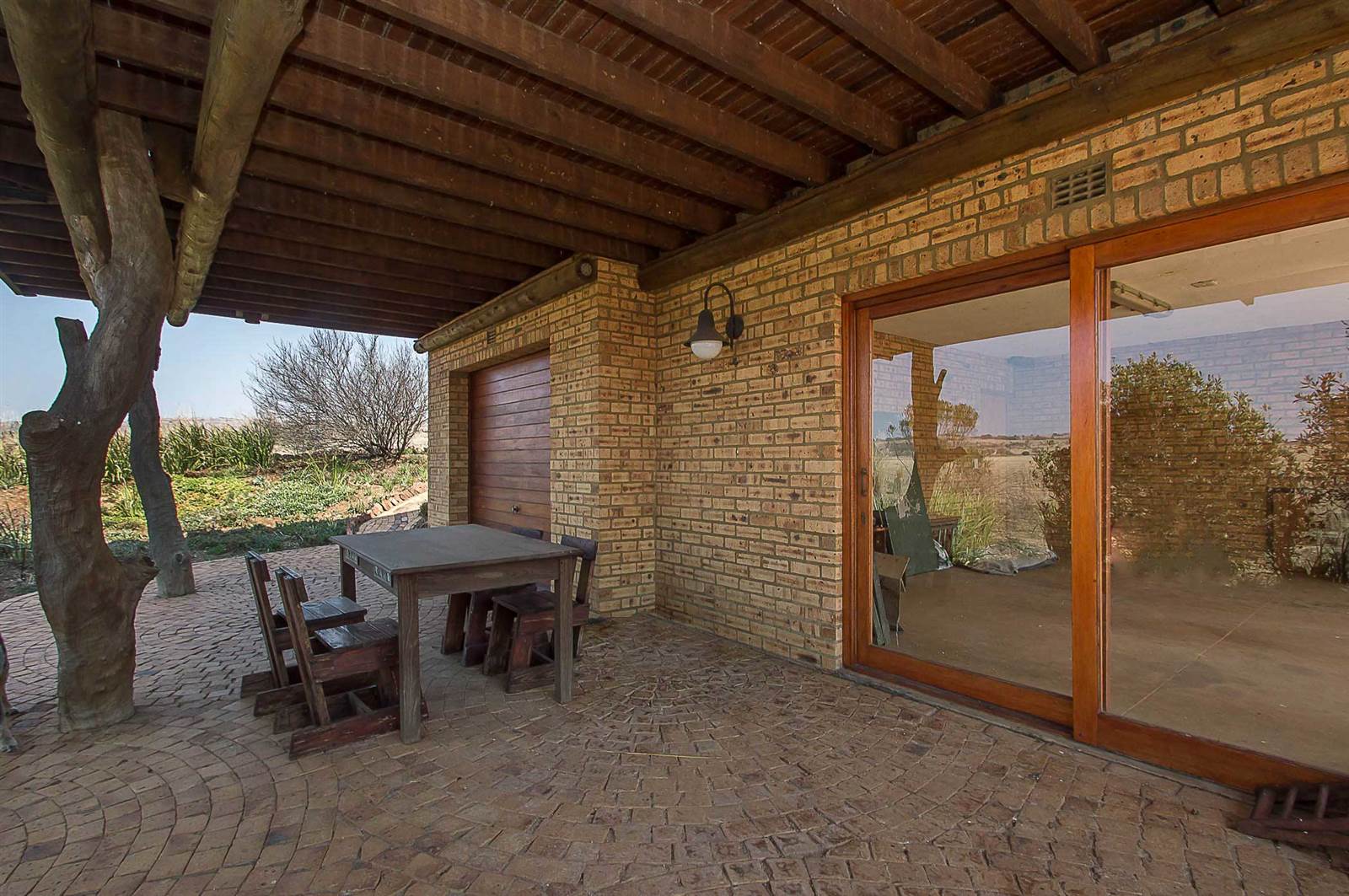 4 Bed House in Sterkfontein and surrounds photo number 7