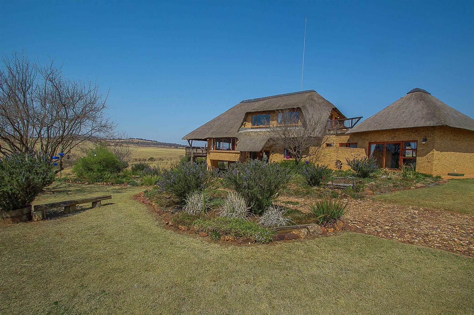 4 Bed House in Sterkfontein and surrounds photo number 1
