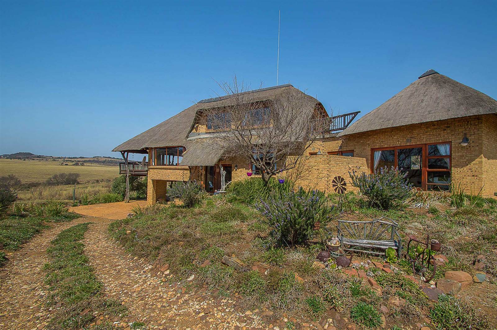 4 Bed House in Sterkfontein and surrounds photo number 3