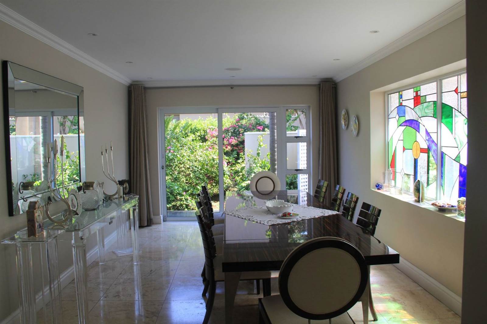 4 Bed House in La Lucia photo number 10