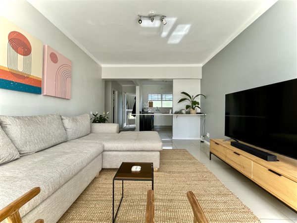 3 Bed Apartment in Rondebosch