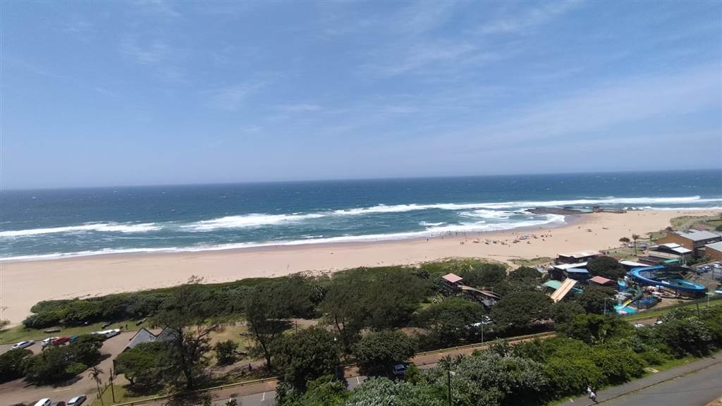 3 Bed Apartment in Amanzimtoti photo number 18