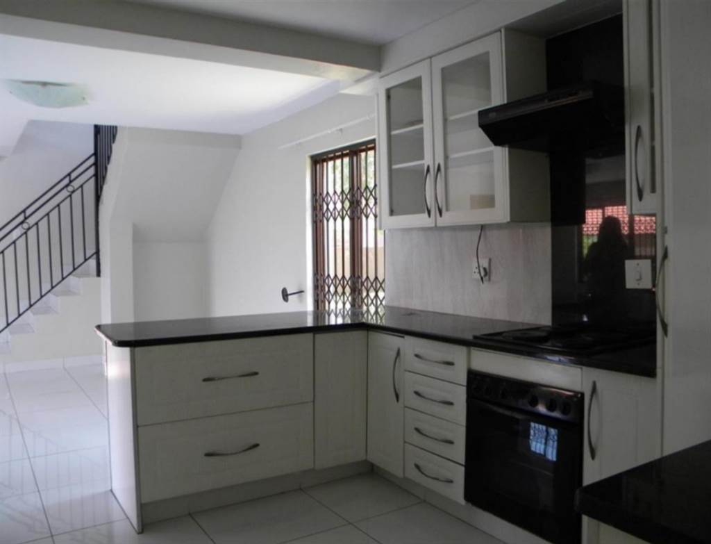 4 Bed House in Highveld Park photo number 7