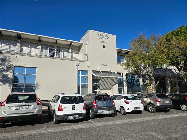 253.699996948242  m² Commercial space in Plumstead
