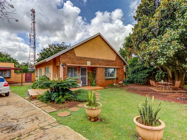 3 Bedroom House 3 Bedroom House