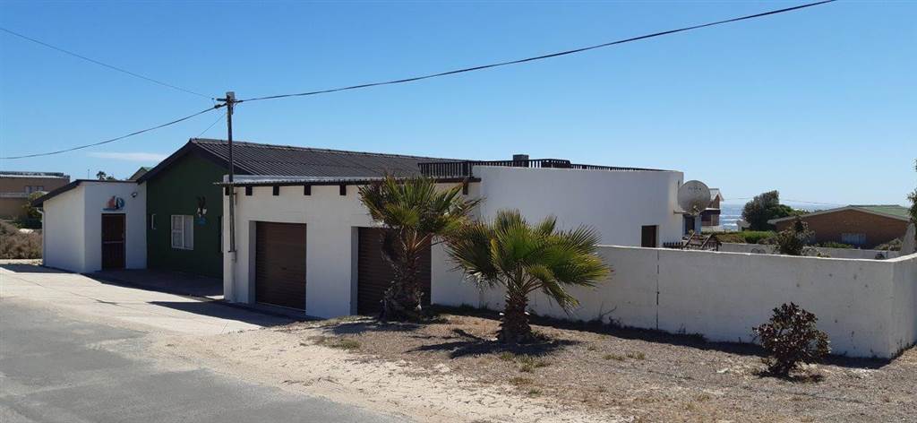 5 Bed House in Port Nolloth photo number 5
