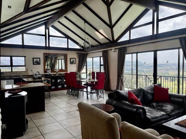 4 Bed House in Clarens photo number 7
