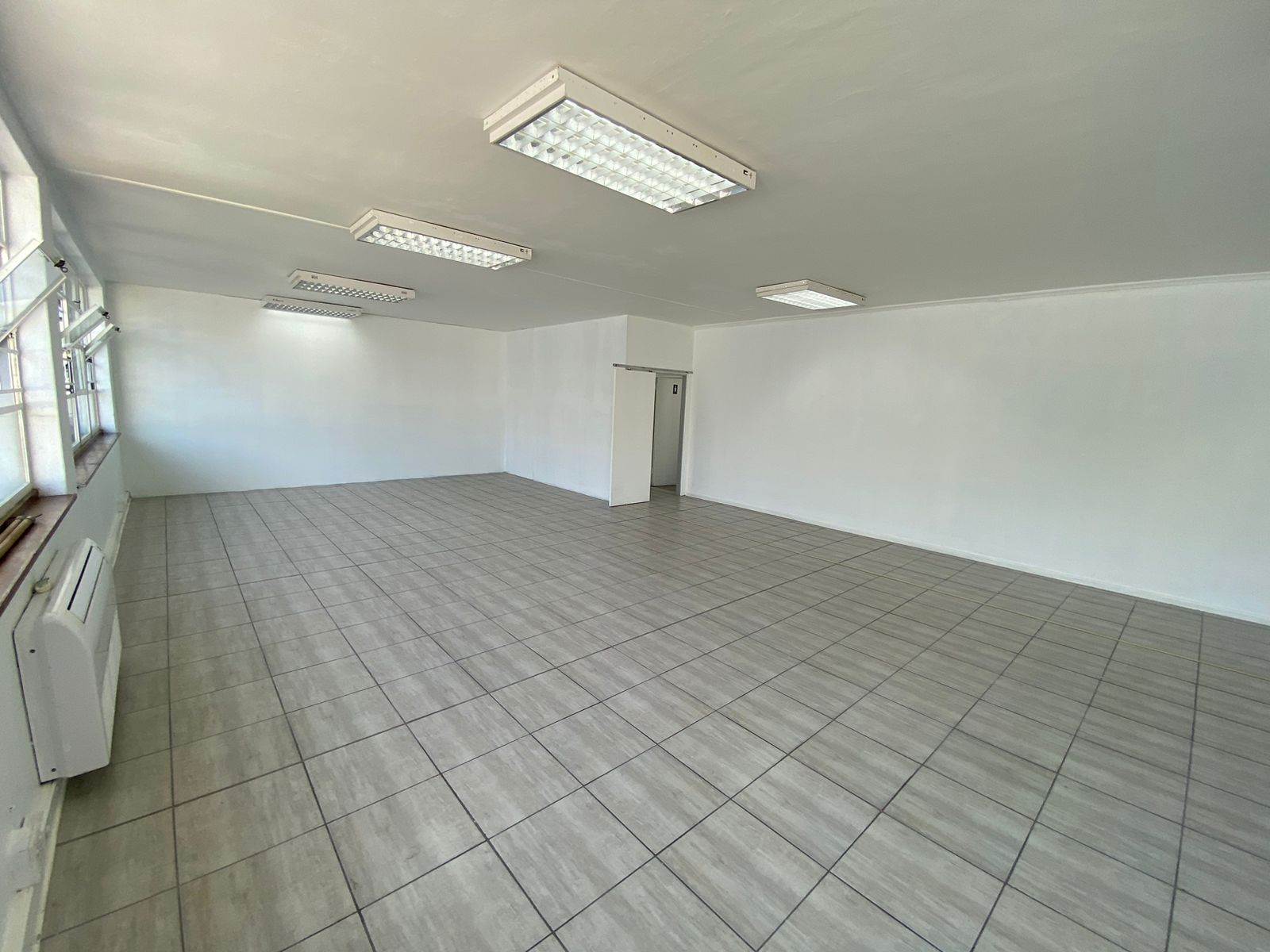 483  m² Commercial space in Somerset West Central photo number 6