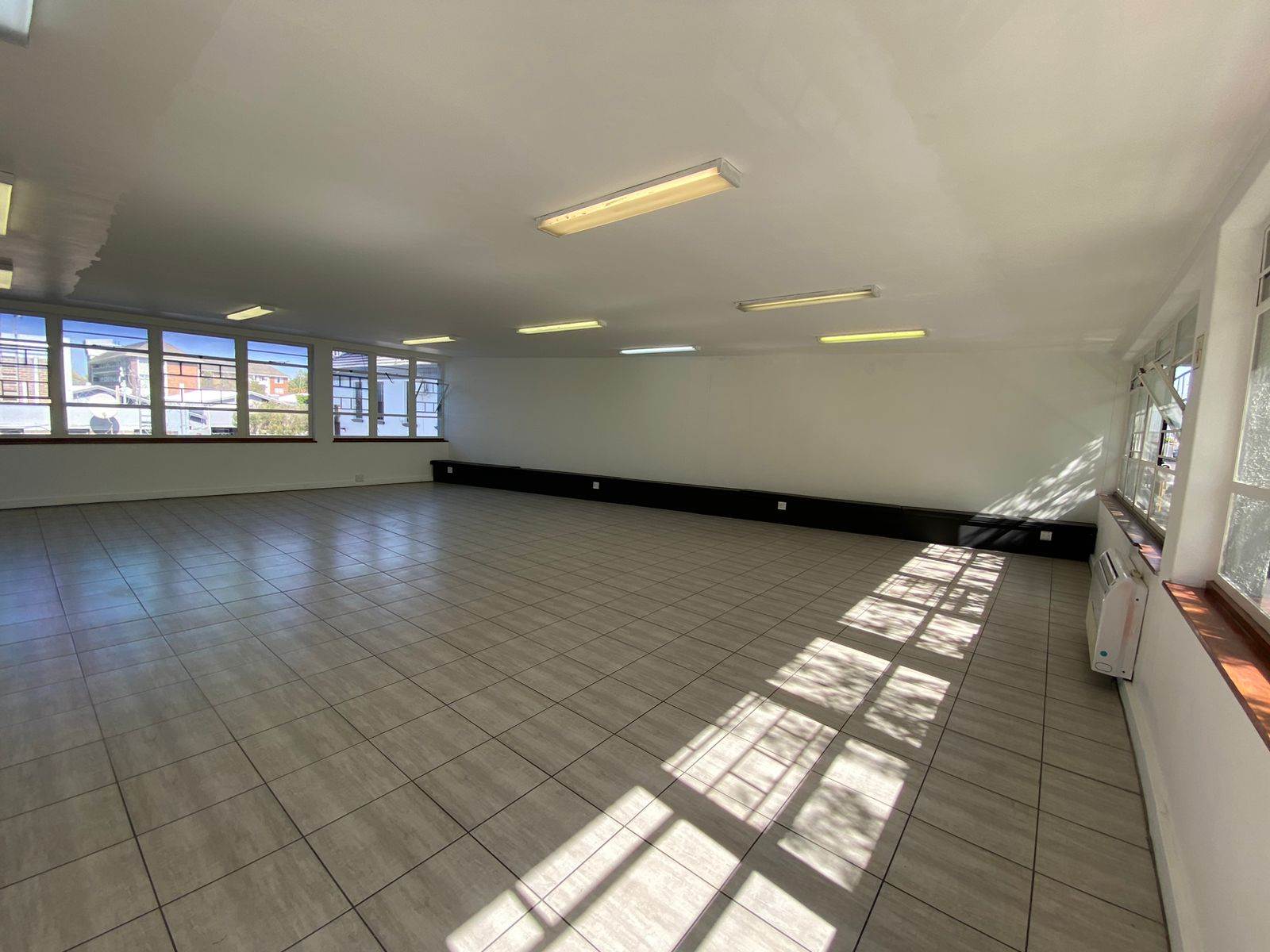 483  m² Commercial space in Somerset West Central photo number 4