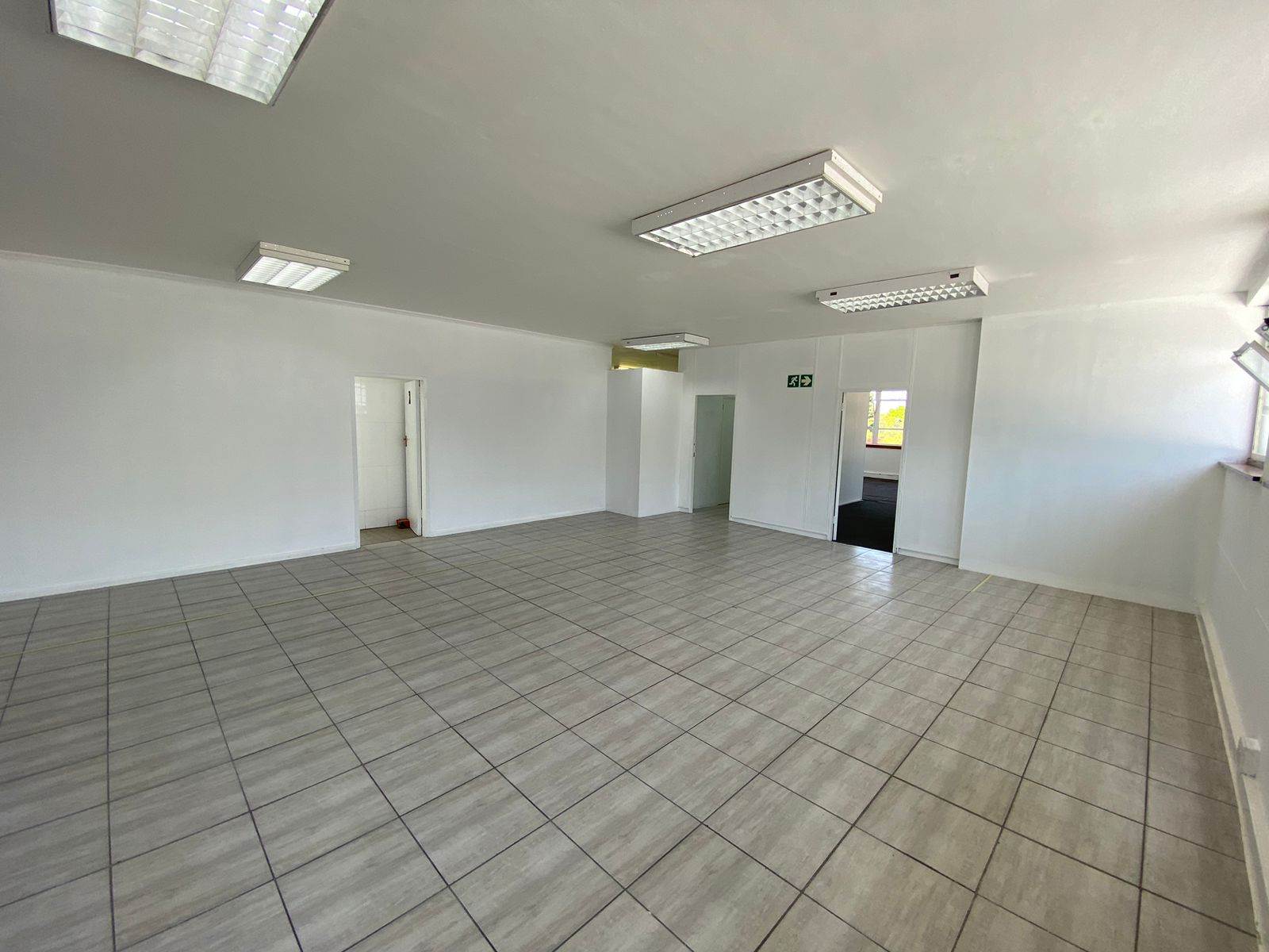 483  m² Commercial space in Somerset West Central photo number 17
