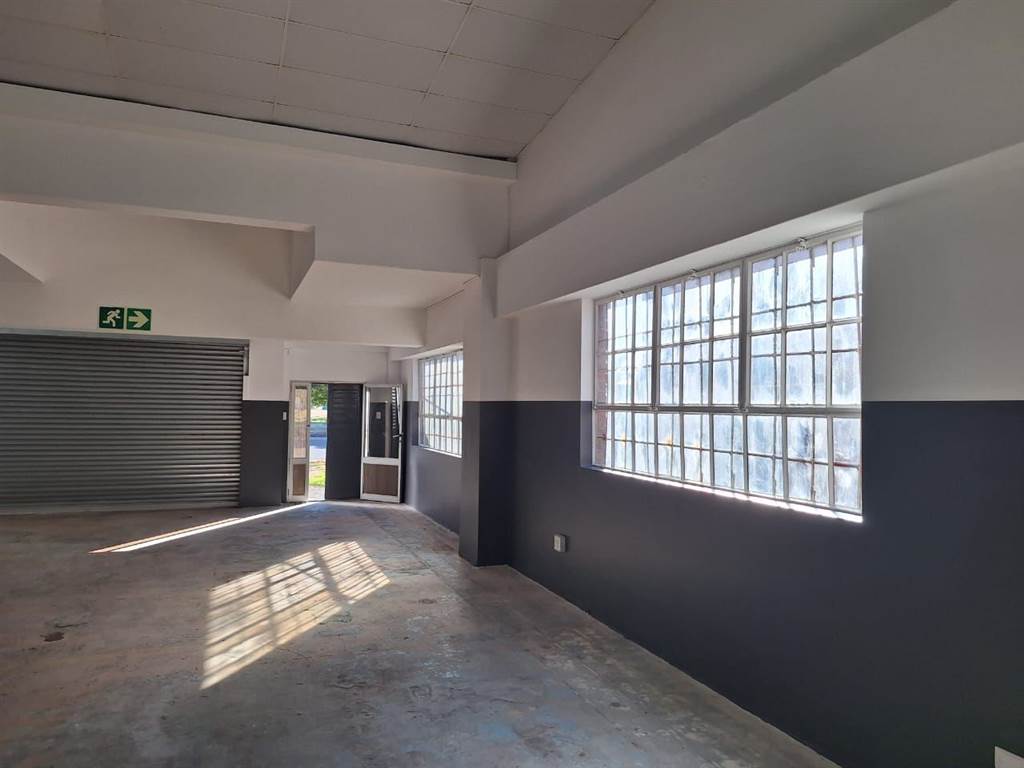 250  m² Commercial space in Paarden Eiland photo number 7