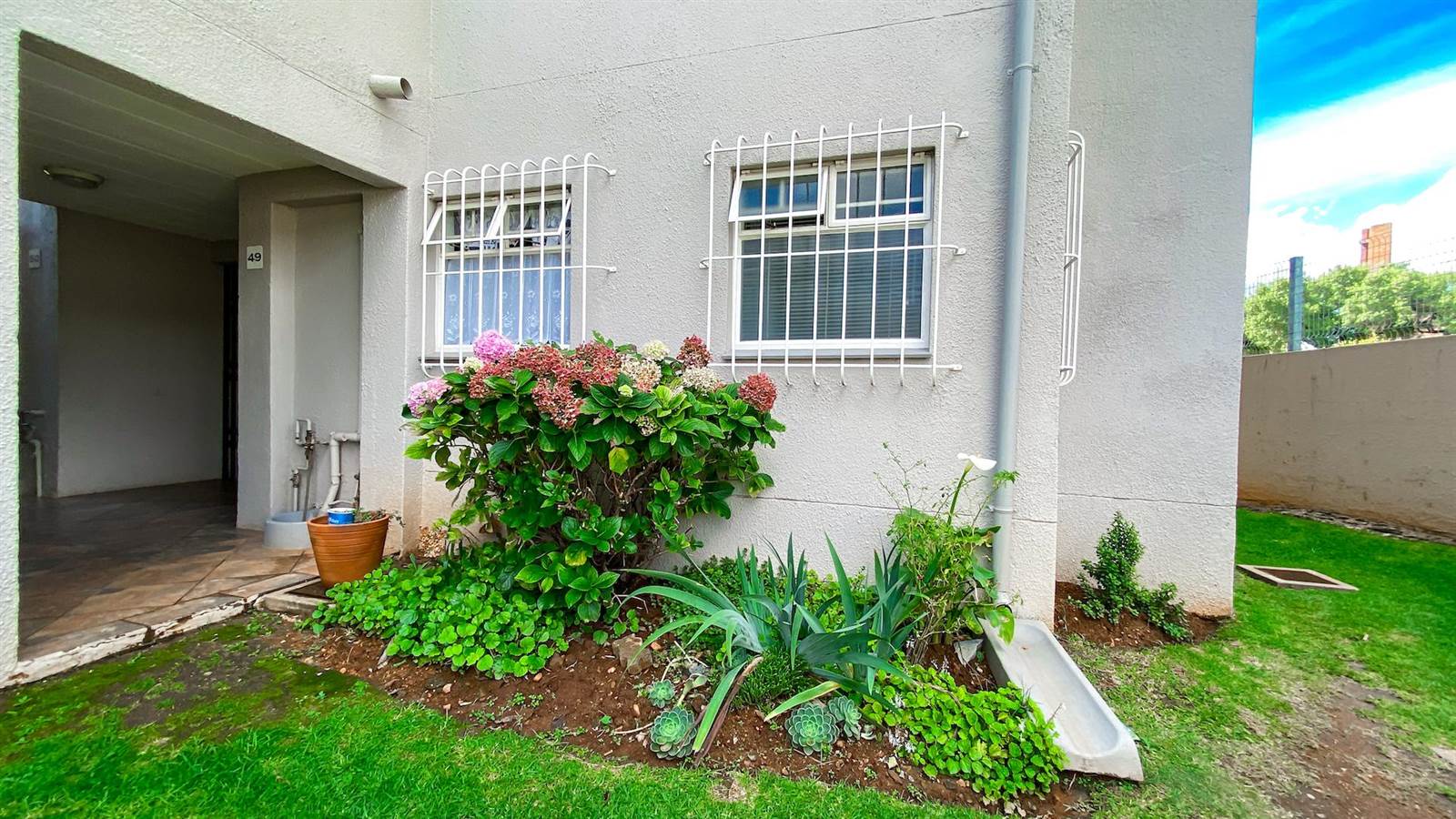 3 Bed Apartment in Edenvale photo number 6
