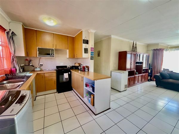 3 Bedroom Apartment 3 Bedroom Apartment
