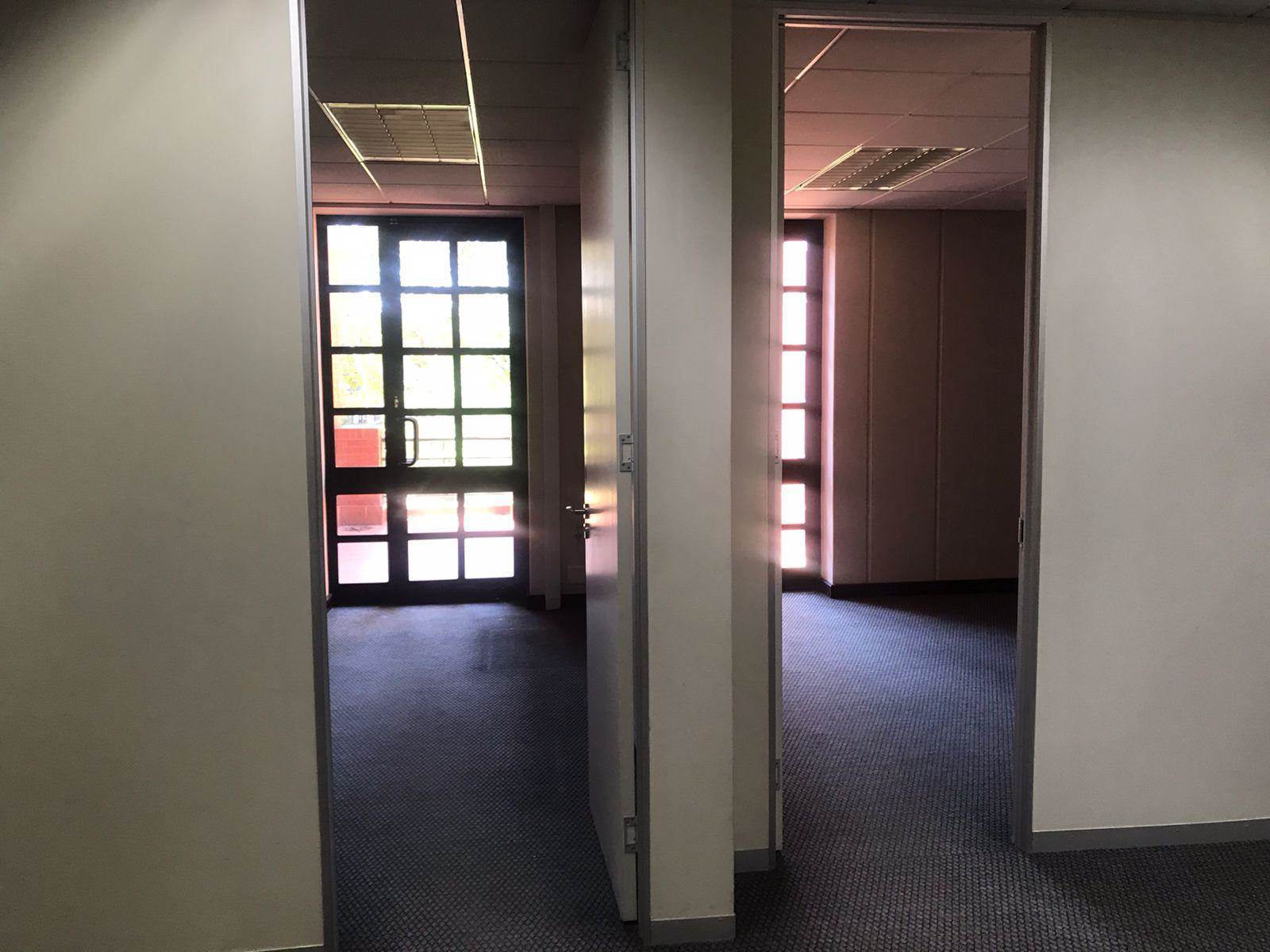 427  m² Commercial space in Bryanston photo number 24
