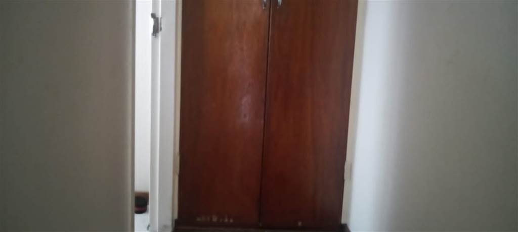 1 Bed Apartment in Vereeniging Central photo number 13