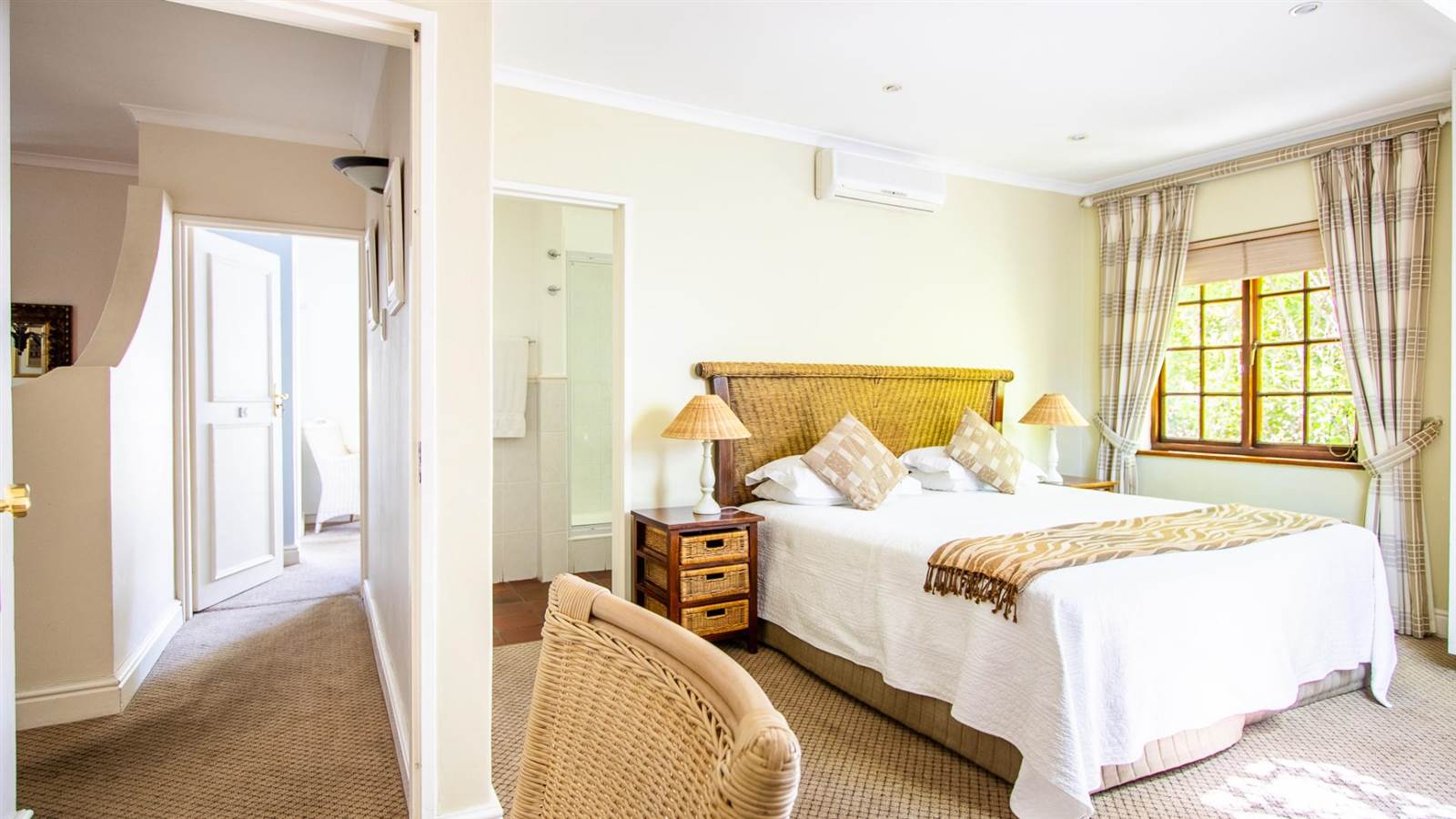 7 Bed, Bed and Breakfast in Franschhoek photo number 12