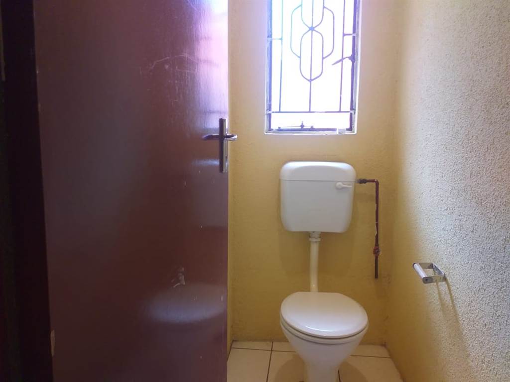 3 Bed House in Naturena photo number 19