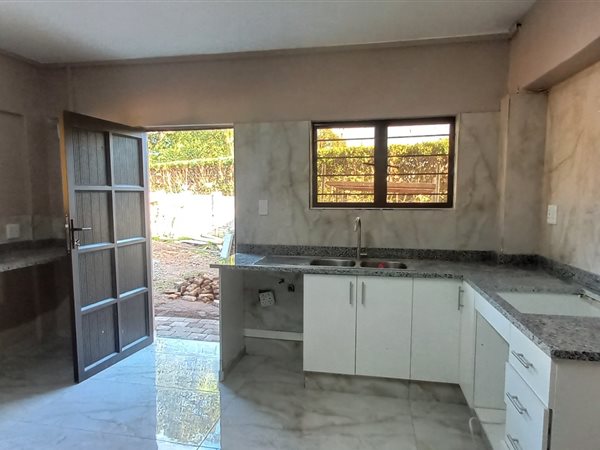 1 Bedroom Flat 1 Bedroom Flat
