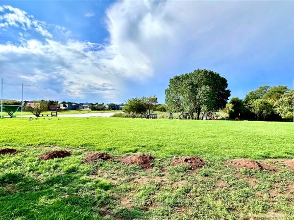 1334 m² Land available in The Ridge Estate