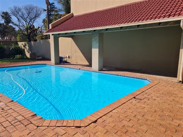 2 Bedroom Townhouse 2 Bedroom Townhouse