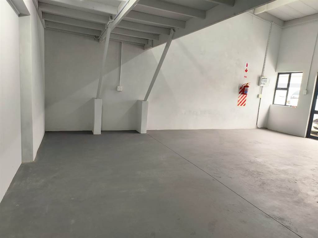50  m² Commercial space in Alton photo number 2