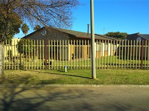 3 Bed House in Van Dyk Park