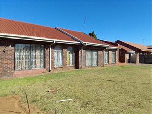 3 Bed House in Waldrift