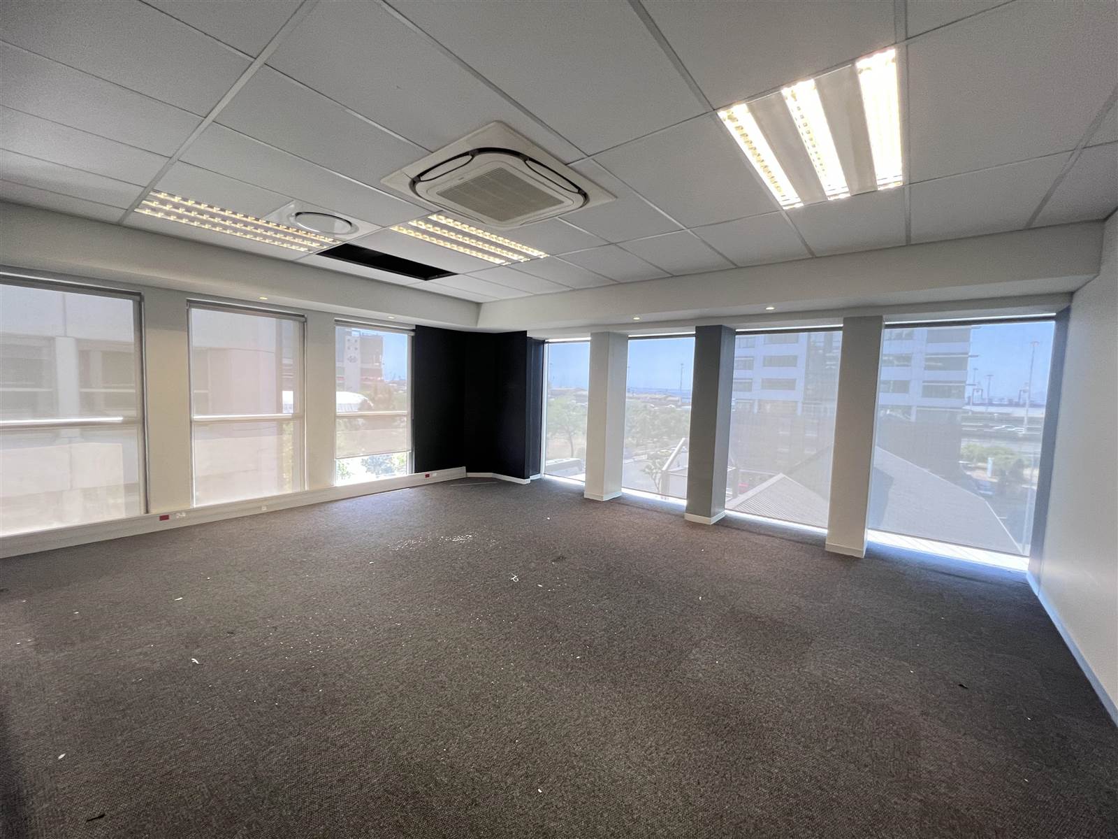 765  m² Commercial space in Cape Town City Centre photo number 7