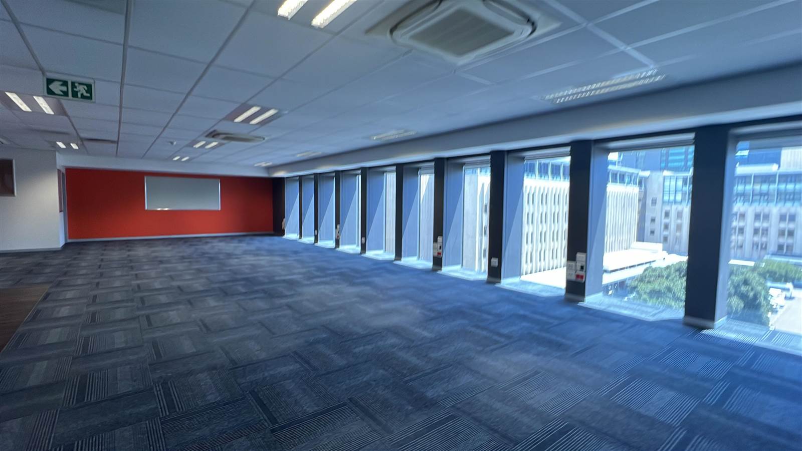 765  m² Commercial space in Cape Town City Centre photo number 18