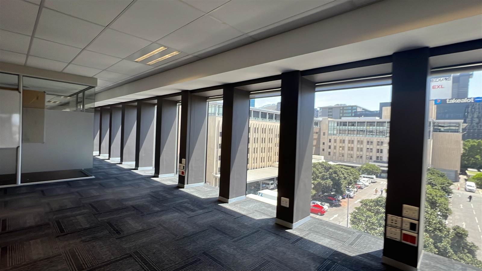 765  m² Commercial space in Cape Town City Centre photo number 16