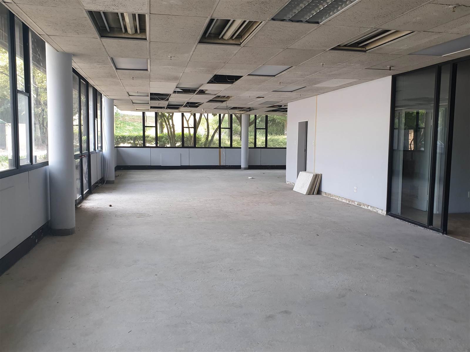 787  m² Commercial space in Isando photo number 6