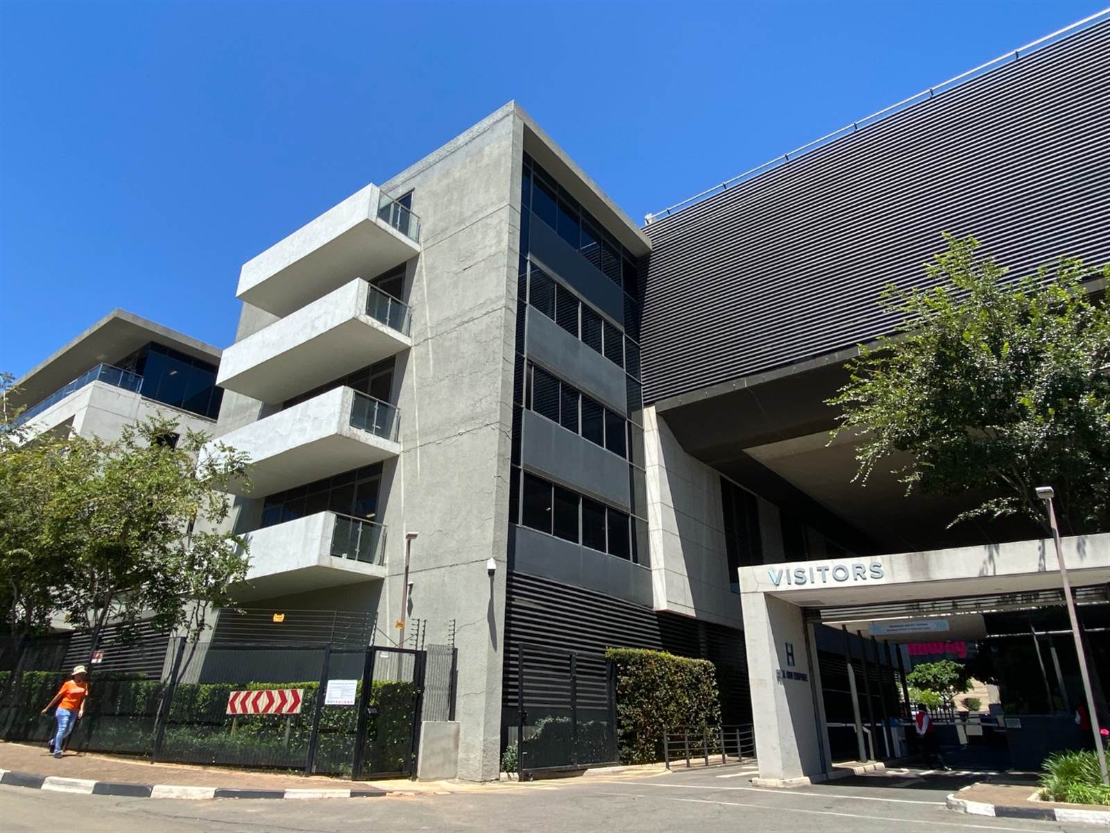 2200  m² Commercial space in Parktown photo number 1