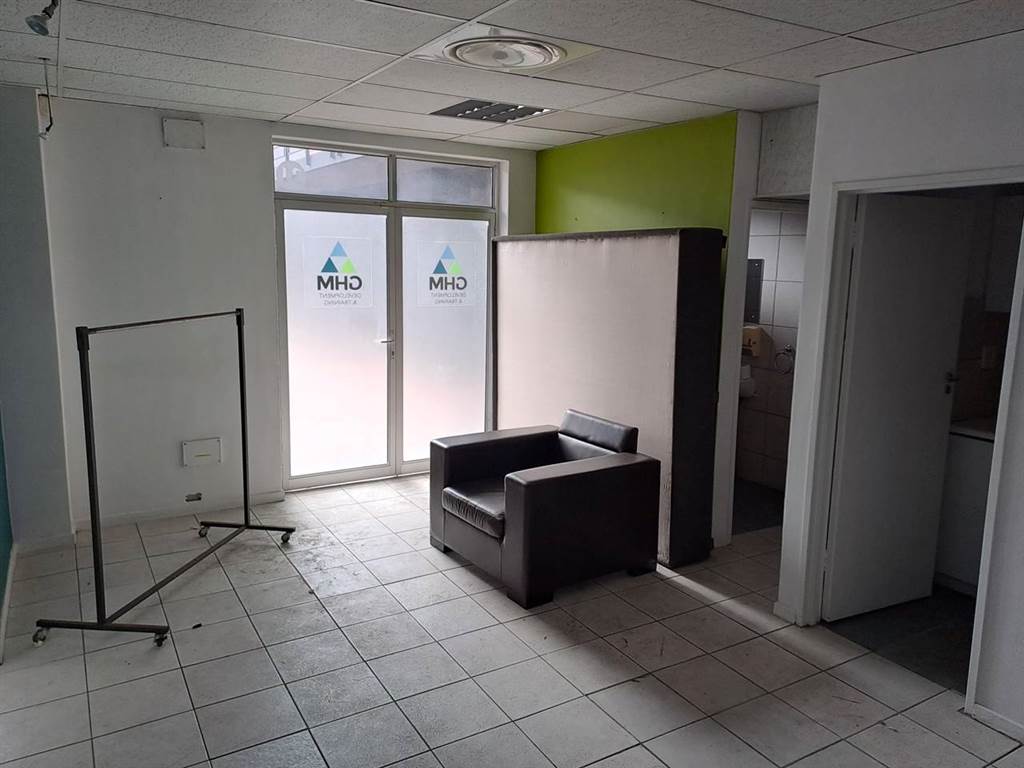 100  m² Commercial space in Milnerton photo number 3