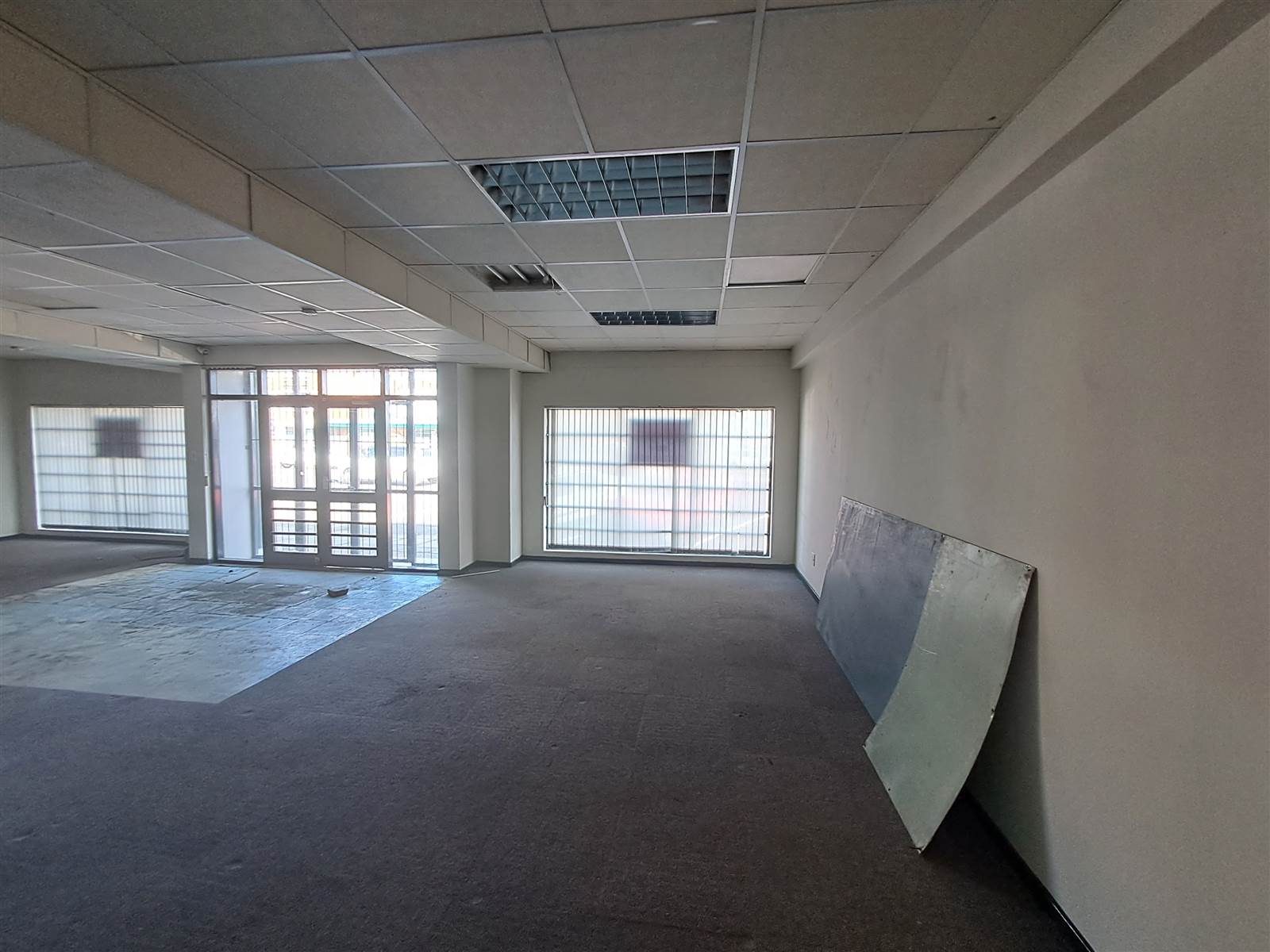 94  m² Commercial space in Pietermaritzburg Central photo number 5