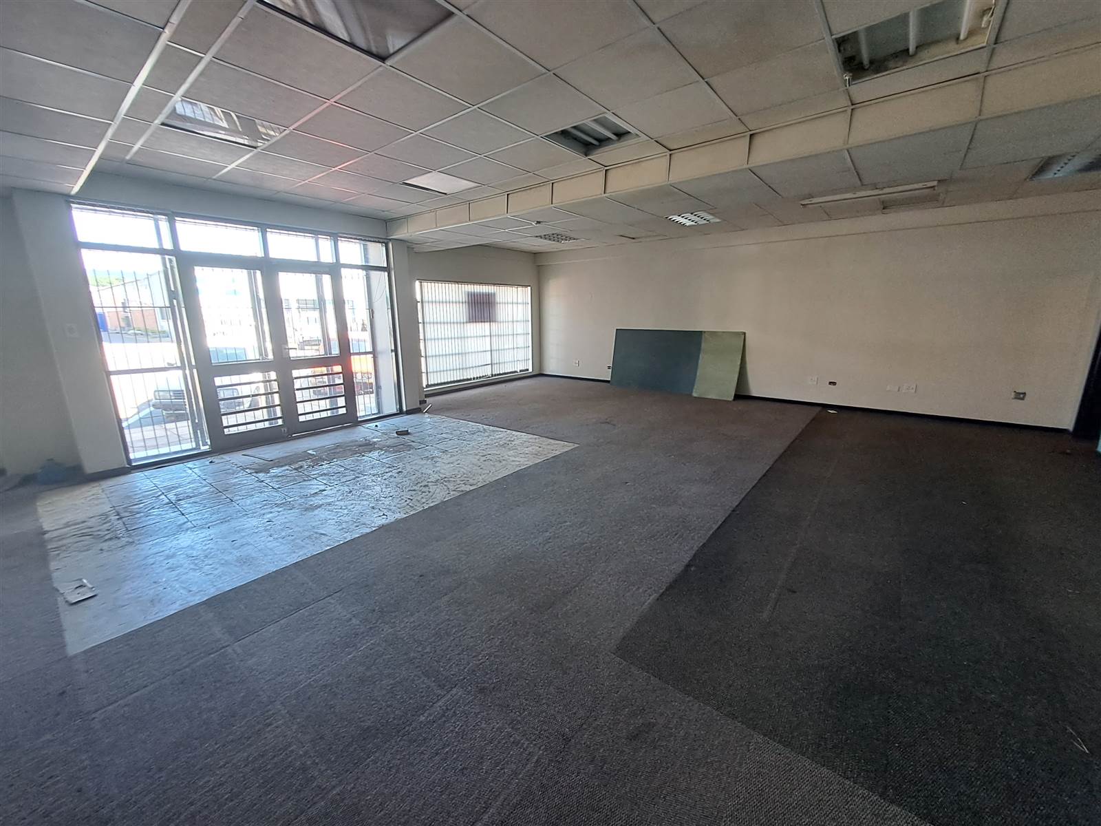 94  m² Commercial space in Pietermaritzburg Central photo number 3