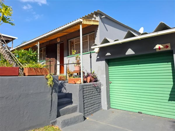 2 Bedroom Townhouse 2 Bedroom Townhouse