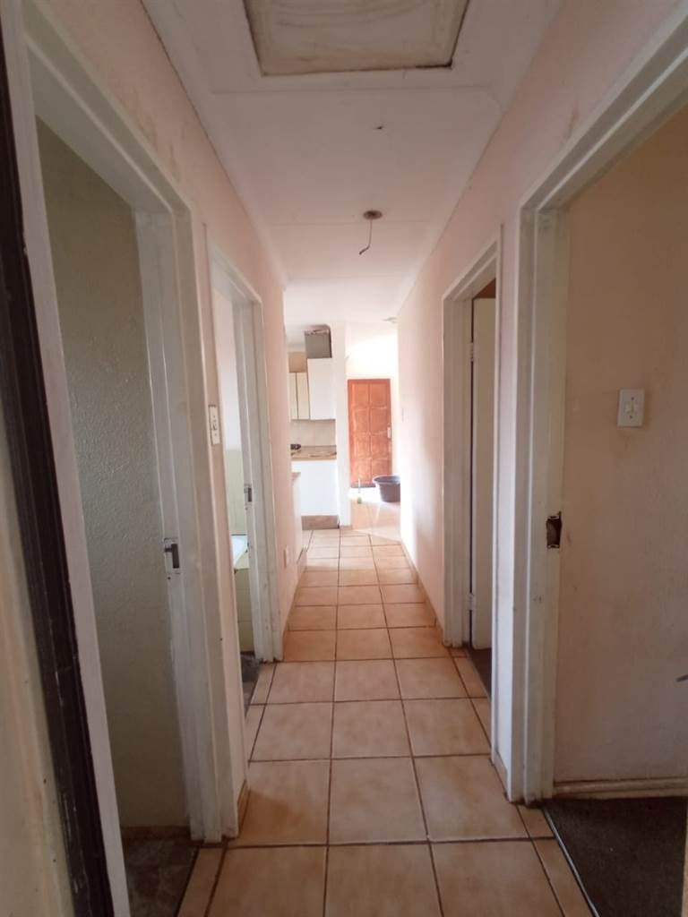 3 Bed House in Emdeni photo number 17