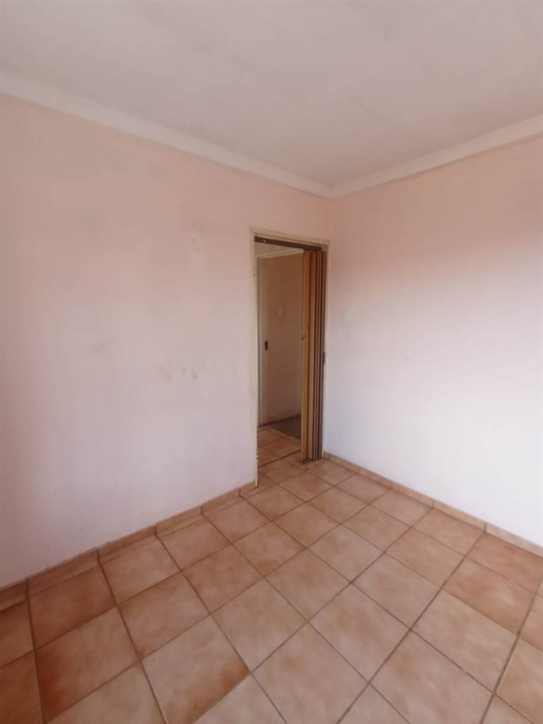3 Bed House in Emdeni photo number 19