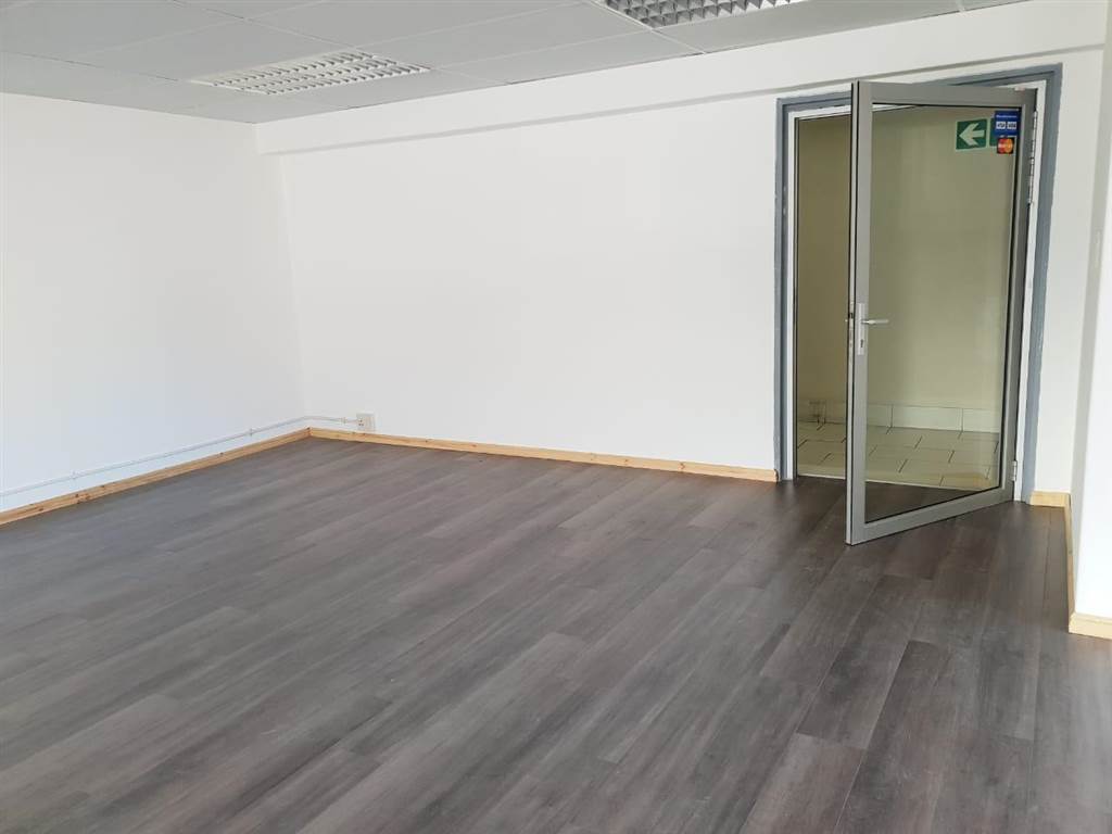 132  m² Commercial space in Claremont photo number 5