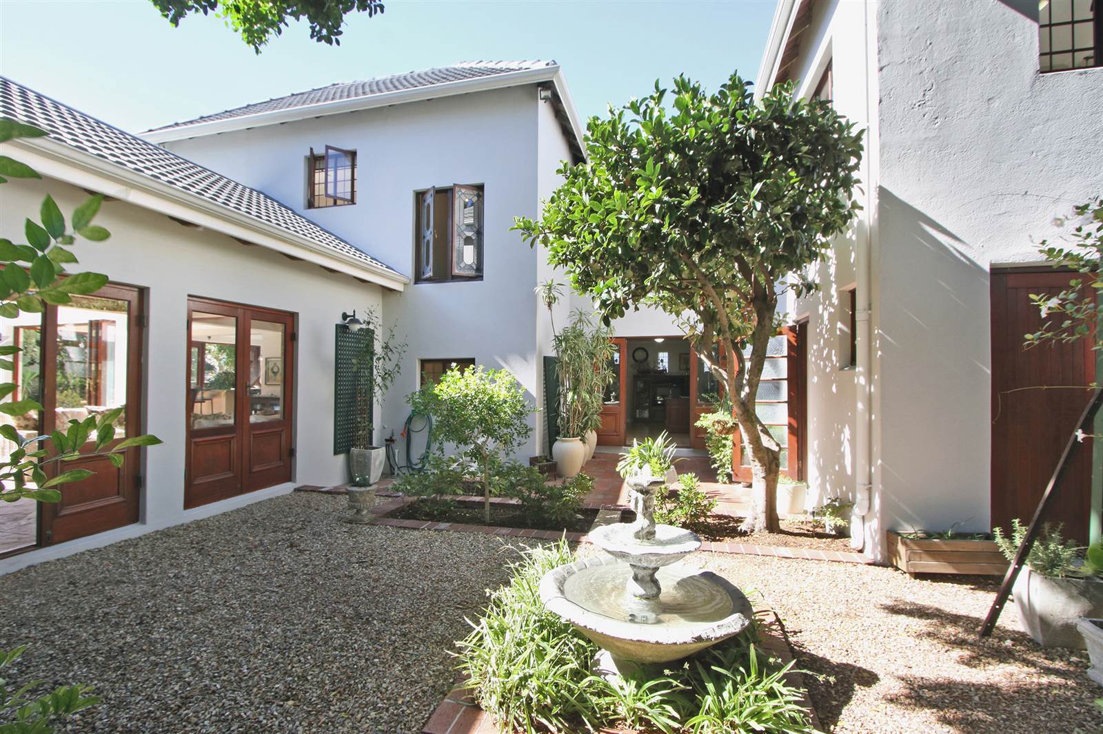 5 Bed House in Rondebosch photo number 16