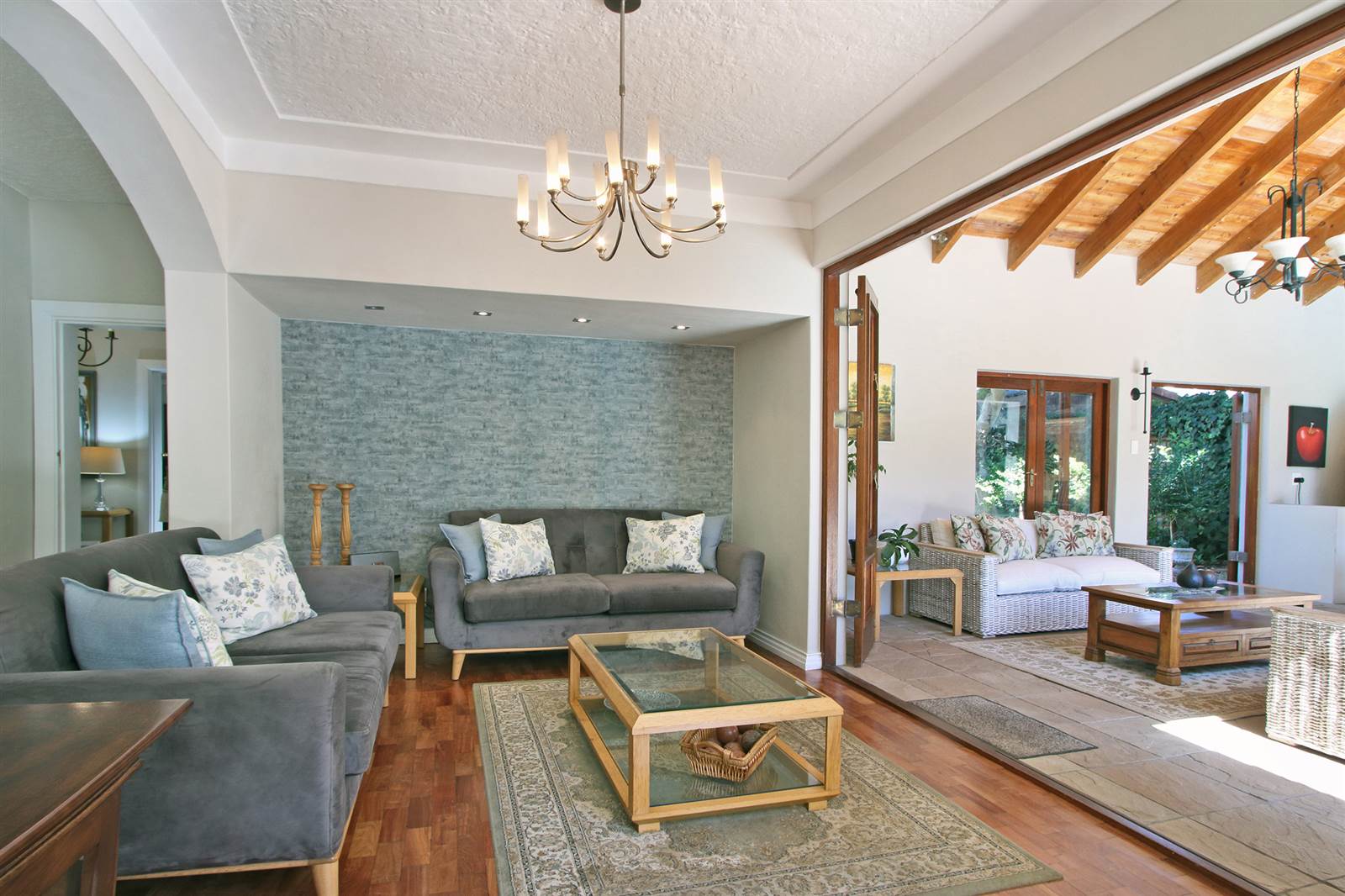 5 Bed House in Rondebosch photo number 8
