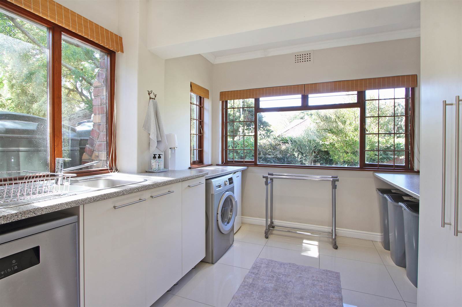 5 Bed House in Rondebosch photo number 14