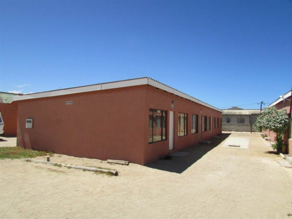 12 Bed Apartment in Port Nolloth photo number 10