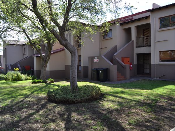 2 Bedroom Townhouse 2 Bedroom Townhouse