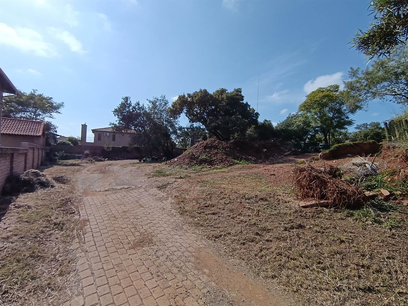 750 m² Land available in Silver Stream photo number 2