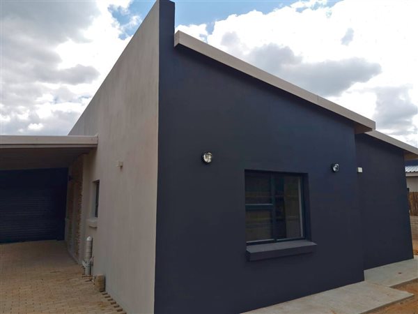 2 Bedroom Townhouse 2 Bedroom Townhouse