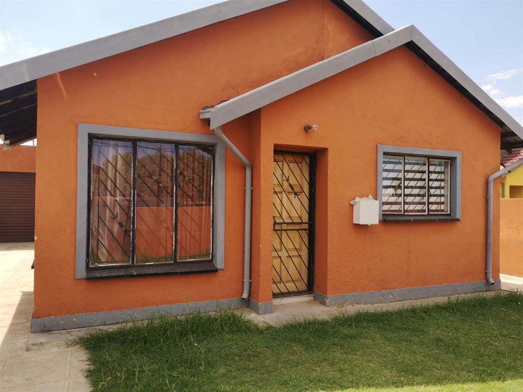 3 Bed House for sale in Leondale T4111621 Private Property