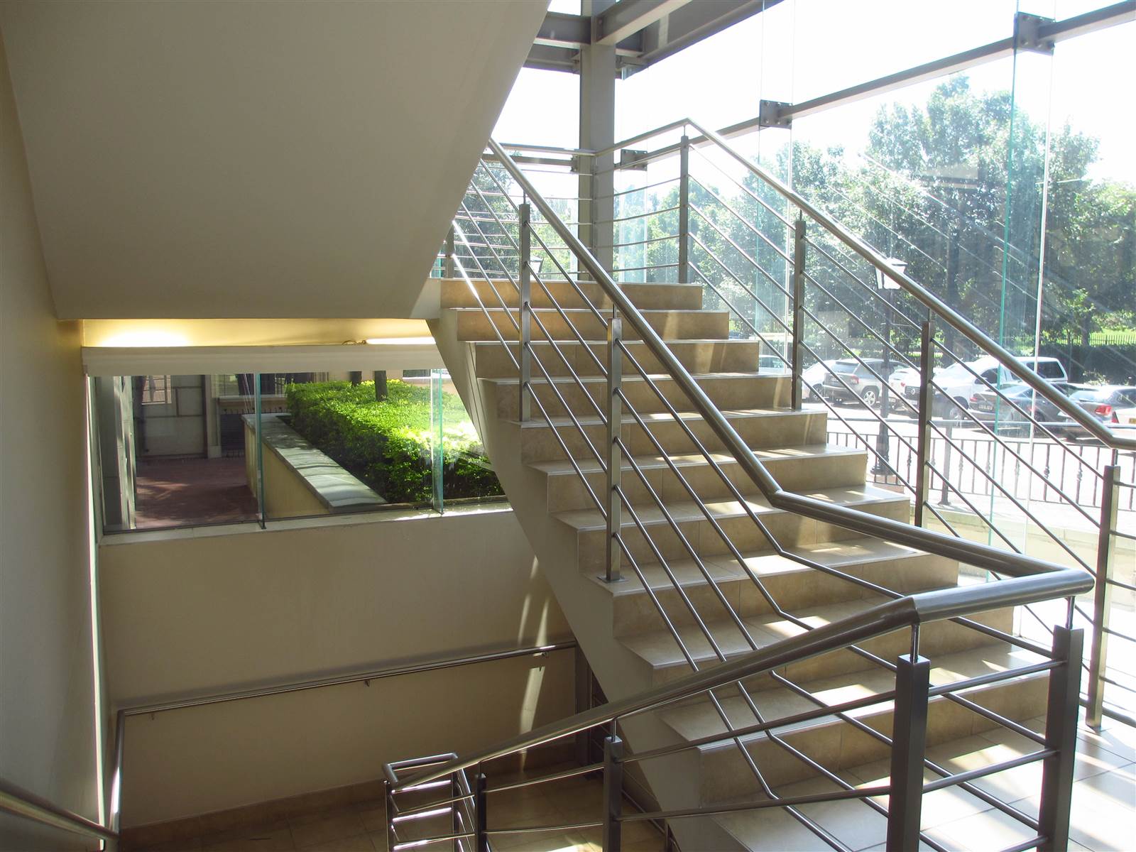304  m² Commercial space in Fourways photo number 6