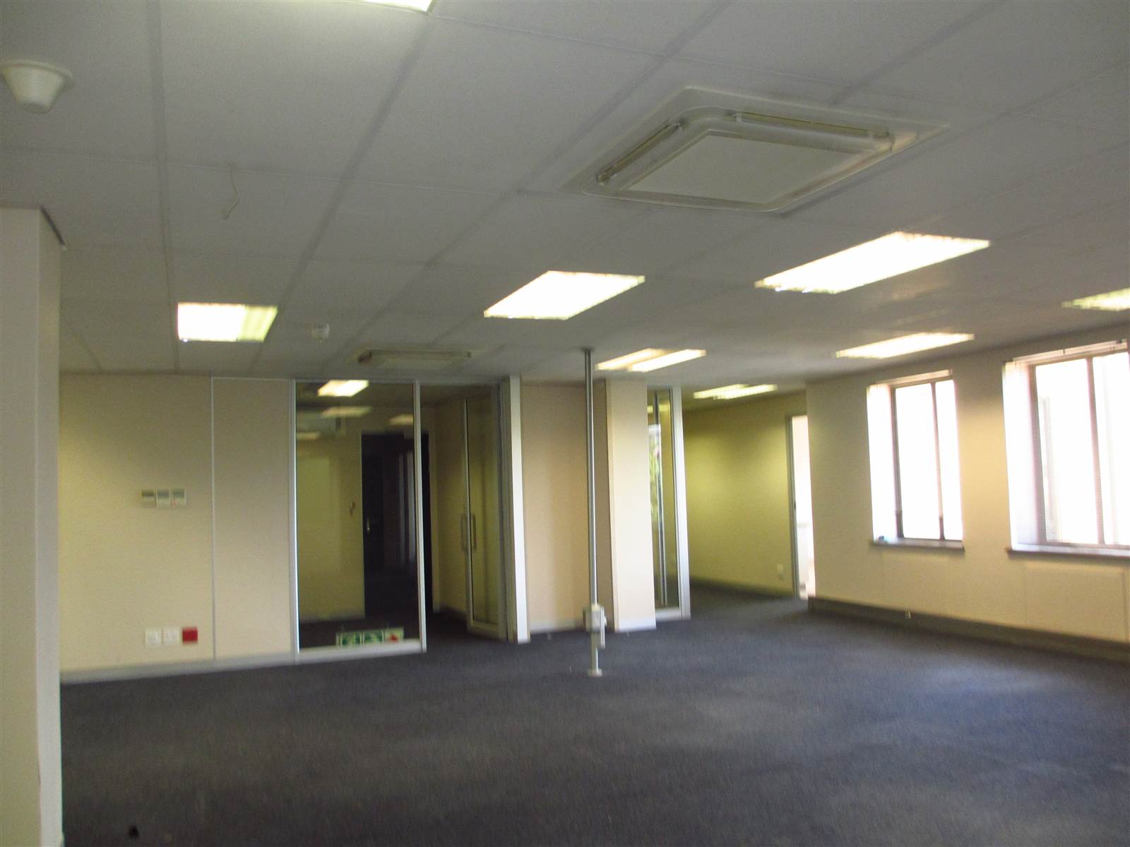 304  m² Commercial space in Fourways photo number 15
