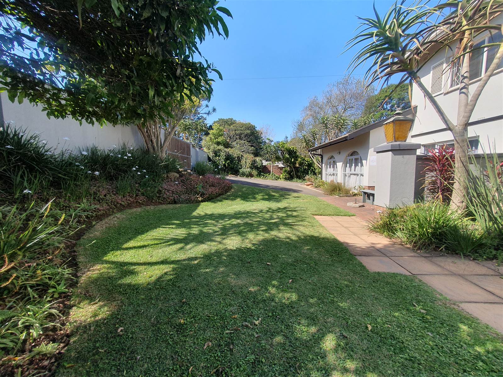22  m² Commercial space in Kloof photo number 1